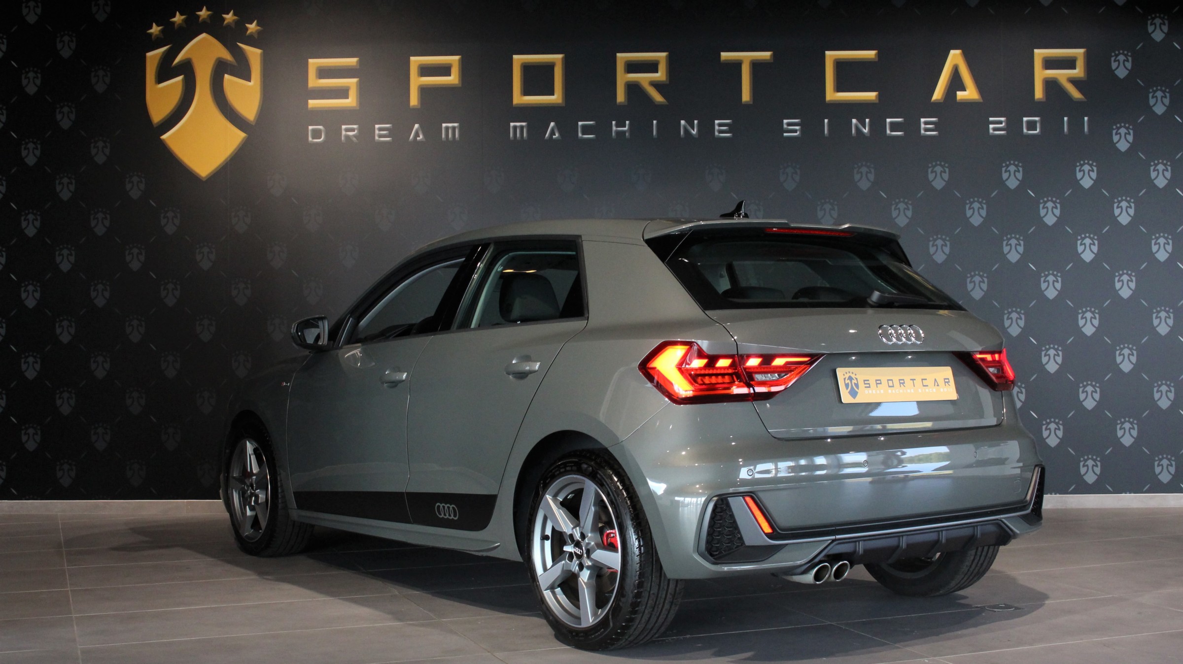 Voiture d'occasion Audi A1 Sportback 40 TFSI 200CH SLINE STRONIC
